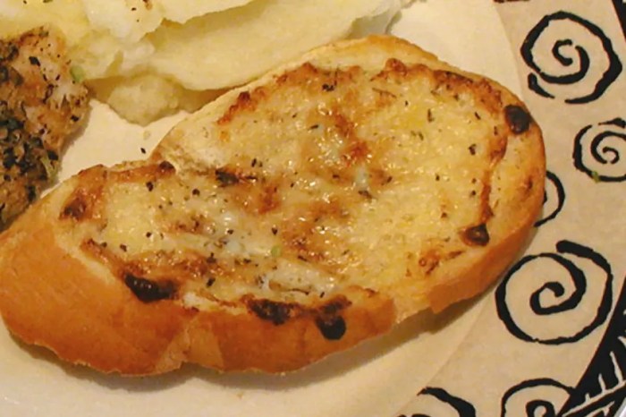 Buca di beppo garlic bread